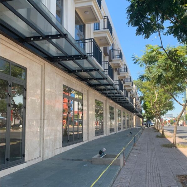 No.99 Le Van Viet st.